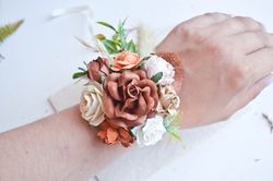 Orange flower corsage, Fall wedding accessories, Flower wirst corsage, Bridesmaids Bracelet, Weeding flower corsage