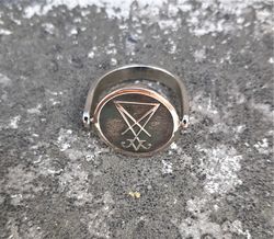 Flip ring with Sigil of Lucifer and Baphomet (goat head with invert pentagram). Witch occult ring
