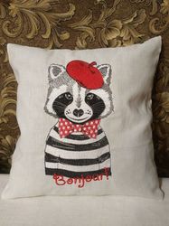 Raccoon 2 Sizes Machine Embroidery Design DIGITAL EMBROIDERY