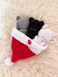 Crochet cat pattern Cute kittens in Christmas hat Amigurumi cat pattern