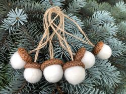 White Christmas tree ornaments, acorn Christmas ornaments set, Christmas Eve box, Rustic wedding favors for guests