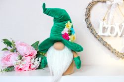 Flower Green Gnome