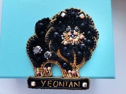 Pomeranian jewelry brooch beaded, pet portrait jewelry, dog show brooch