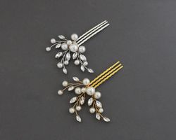 Small hair comb wedding / Pearl bridal hair piece / Minimalist wedding headpiece pearl and crystal / Low bun hair piece