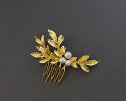 Gold Leaf Hair Comb / Bridal Hair Comb / Gold Wedding Headpiece / Boho Pearl Hair Comb / Gold leaves hair piece