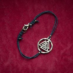 Valknut viking bracelet on cotton cord in brass. Odin Pagan bangle. Handcrafted jewelry for women. Female Tiny bracelet.