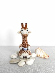 Needle felted giraffe/Giraffe collectible toy/Needle felted animals