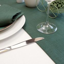 Green christmas linen table runner / Custom kitchen table runner / Handmade dining table top /  Wedding table runner