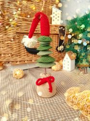 Amigurumi Christmas tree crochet pattern. Amigurumi Christmas decor crochet pattern