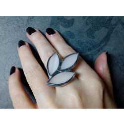 Glass spike ring, Floral ring, Stained glass ring, botanical ring, Leaf branch ring, Elven ring