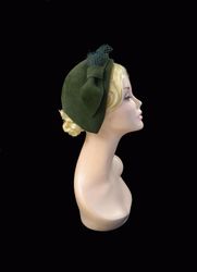 green cloche hat, 1920s style hat, winter hat, half hat,1930s hat, 1940s hat