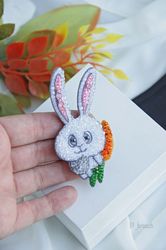 Rabbit brooch, beaded rabbit hare brooch, beaded hare brooch, embroidered brooch, handmade brooch, embroidered rabbit