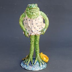 Frog figurine, Funny porcelain figurine, Cute frog in a dress, Ceramic sculpture ,Fancy Frog Princess ,Handmade