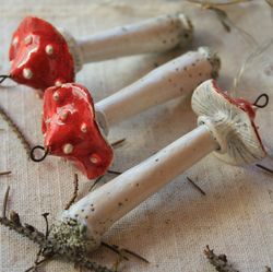 Set of 1, 2 or 3 mushrooms/Christmas tree mushrooms decoration/Ceramic red mushrooms/ Clay red amanita/ Christmas gift