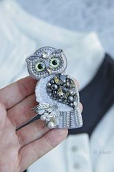 Brooch owl, brooch beaded bird, owl jewelry, embroidered bird, bird jewelry, brooch teacher gift, handmade owl