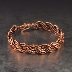 Unique wire wrapped copper bracelet for woman / Antique style artisan jewelry / 7th Anniversary gift Idea