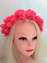 Coral pink floral headpiece, Coral pink rose headband, Coral pink crown, Coral pink roses halo crown, Bridal headpiece