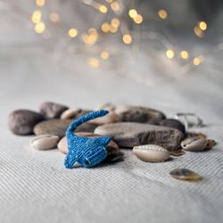 Tiny blue STINGRAY,  Micro miniature sea animal stingray, Nautical decor for dollhouse or diorama, Gift idea for diver