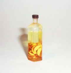 Dollhouse miniature 1:12 Bottle of apple juice