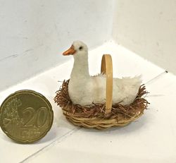 Dollhouse miniature 1:12 Goose in the basket