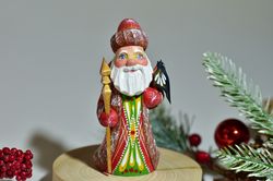 Little carved painted Santa figure, Carved Santa 4.3 inch 11 cm, Hand painted Santa, Small gift