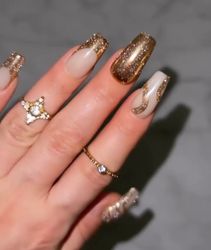 Fake nails Shine Gold sets  by Kira B | Custom nails | Press on nails | Glue on nails