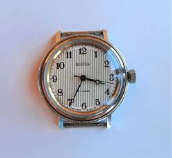 Vostok 17 jewels Soviet mens watch wind up - Russian vintage mechanical wrist watch Wostok