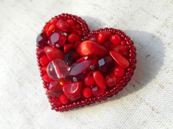 Heart brooch, beaded brooch, handmaded embroidered brooch, red heart brooch, beaded heart jewelry, val entine's day gift