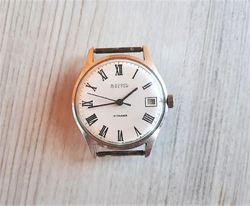 Roman dial Vostok Soviet watch 18 jewels - wind up mechanical wrist watch USSR