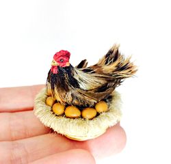 Dollhouse miniature Chicken in the basket 1:12