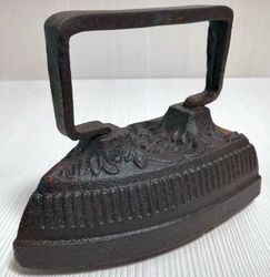 Antique Cast Iron Iron 1900s. Russian Vintage Iron casting Kasli