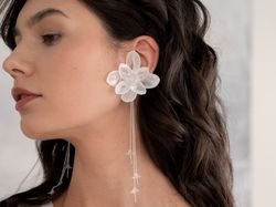 Flower earrings Bridal earrings Boho bridal earrings Floral earrings Bridal earrings drop Wedding earrings for bride