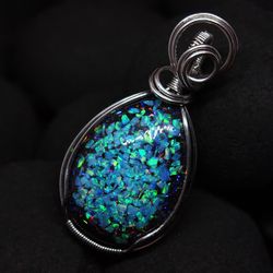 Teardrop blue opal pendant. Laboratory opals and stainless steel wire. Mosaic Opal necklace, wire wrap handmade, blue