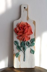 Kitchen decor with decorative plaster rose, sculptural painting.