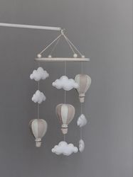 Baby mobile with beige hot-air balloons, Cradle mobile, Crib toy, Cot mobile, baby shower, nursery decor, cradles toy