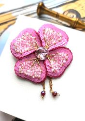 Pink brooch, flower brooch, brooch pin, beaded brooch, mothers day, gift for friend, handmade gifts, brooch, flower