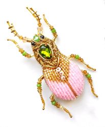 Beaded insect brooch, insect pin, bug brooch, pink bug brooch, bug pin, bee brooch, bug brooch, insects, madam toto