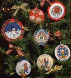 Vintage 7 Round Christmas Ornaments 19 cross stitch pattern PDF Classic Holiday Designs Instant Download