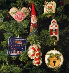 Vintage 7 Christmas Ornaments 22 cross stitch pattern PDF Classic Holiday Designs Instant Download