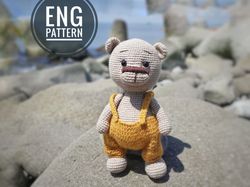 Amigurumi teddy bear crochet pattern.