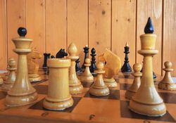Soviet wooden chess set Queens Gambit final match - vintage Russian chess set 1980s