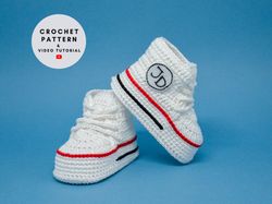 Crochet baby shoes PATTERN, high top baby sneakers with stars, monogrammed baby booties, personalized newborn baby gift