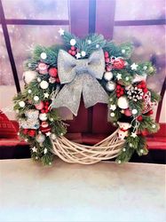 White and red Christmas wreath, Red and silver door wreath, Christmas wreath, Christmas wreath hanger for front door