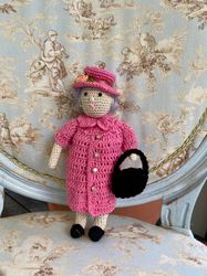 crochet doll Queen Elizabeth Queen doll measures approx 8 inches crocheted
