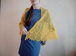 Lace shawl hand knit yellow, lightweight shawl, semicircular shawl