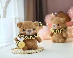 CROCHET PATTERN chubby bear, Easy crochet pattern toy, Animal PDF, Squishmallow bear, Crochet bee
