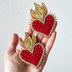Beaded heart brooch, heart pin, burning heart brooch, heart, heart pin, hearts, brooch, bead brooch, gift for her, pin