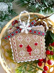 CHRISTMAS CARDINAL Ornament cross stitch pattern PDF from LACY CHRISTMAS SET by CrossStitchingForFun  Instant download