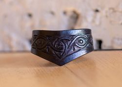 Wiccan leather bracelet, Dark Mori jewerly, black bracelet for forest witch, gothic jewerly, witchcraft