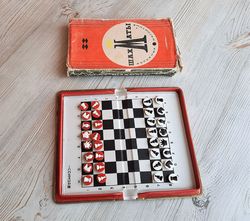 Simza Russian vintage travel chess - Soviet pocket chess set magnetic